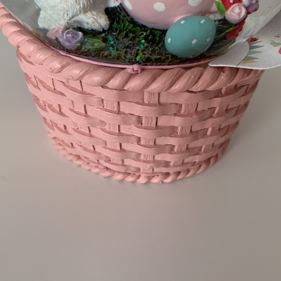 Easter spring waterglobe bunny rabbit easter basket brand new ✨🌸🐇 - Picture 7 of 15